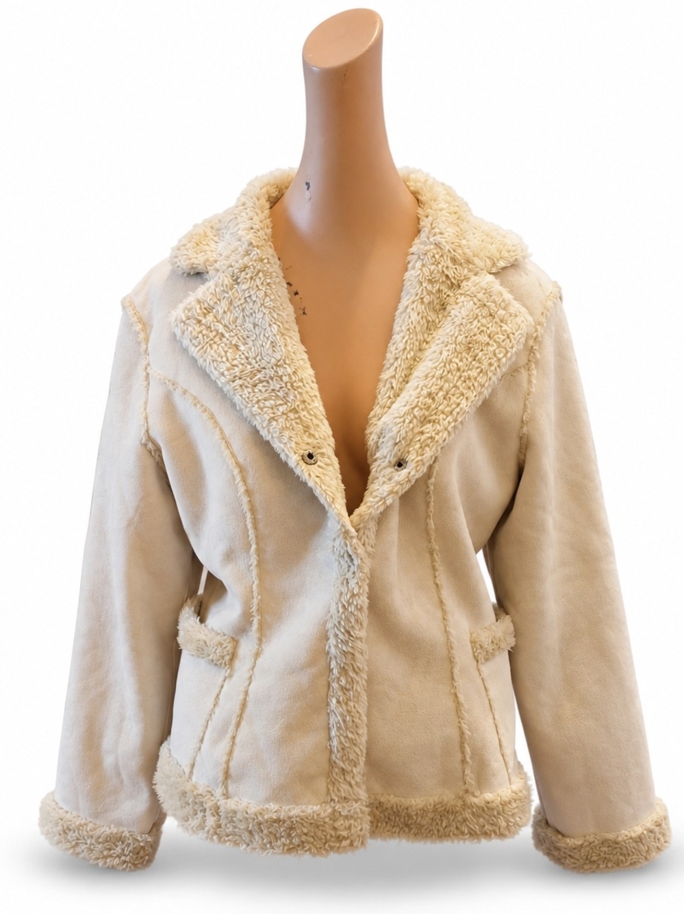 Mudd Cream Vegan Shearling Jacket - Women's Size - M/L.